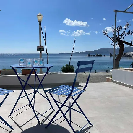 Escape Chic With Seafront Patio * Charaki